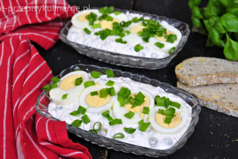 JAJKA W SOSIE RZODKIEWKOWYM