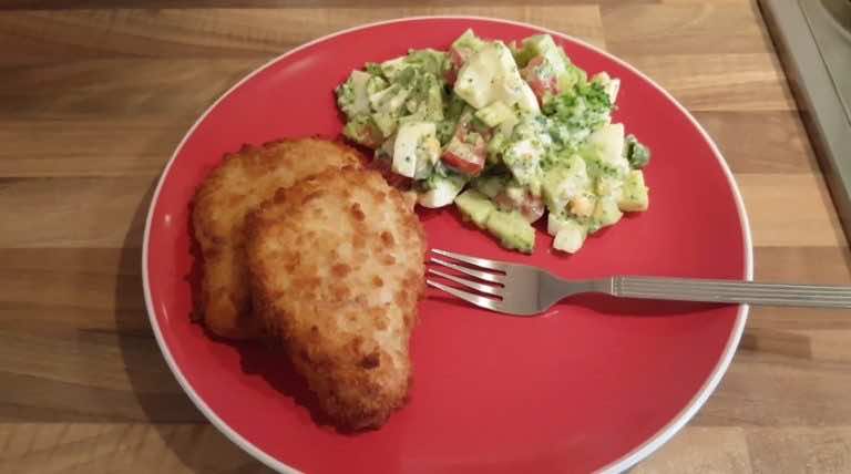 Szybki obiad – sałatka z brokułami