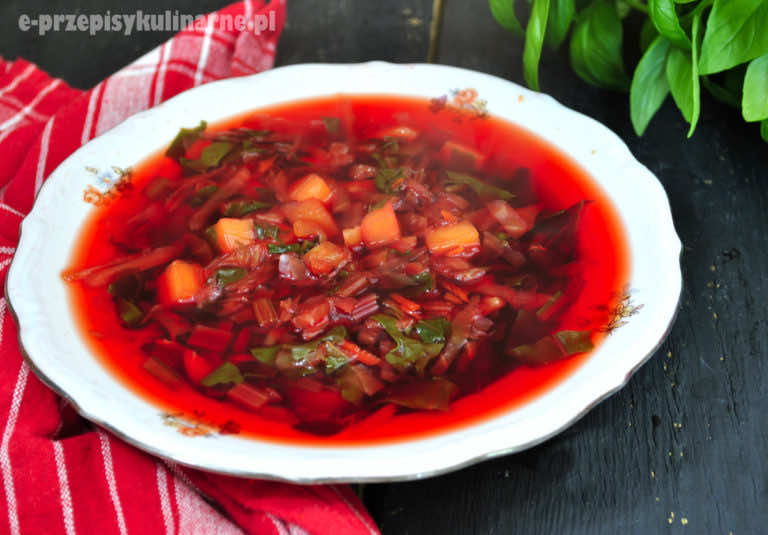 ODCHUDZONY BARSZCZ UKRAIŃSKI Z BOTWINKĄ (148 KCAL)