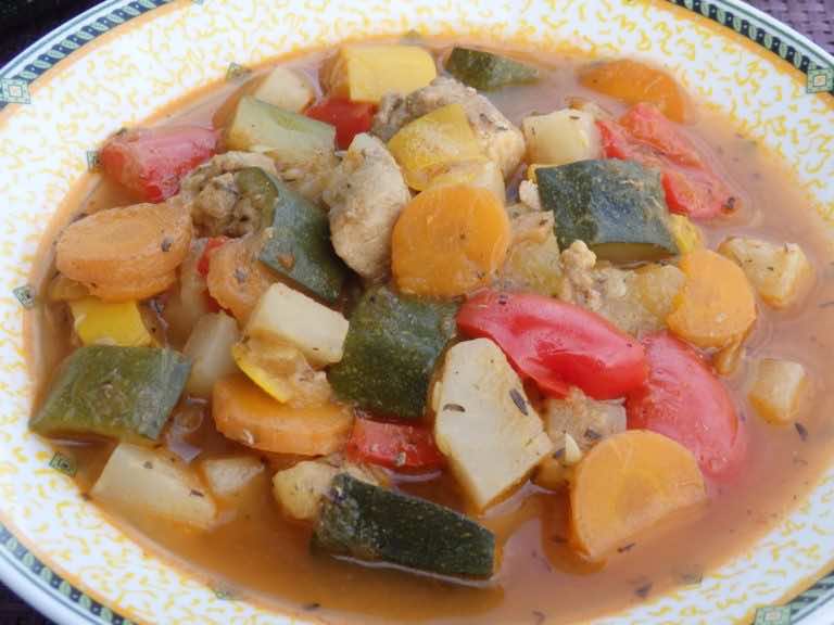 Gulasz pełen warzyw