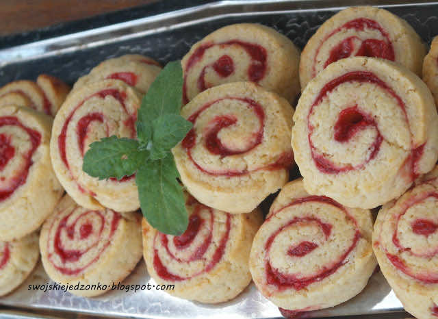 Kruche ślimaczki z dżemem