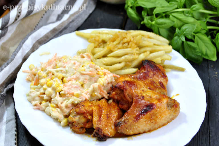 PYSZNE SKRZYDEŁKA PIECZONE