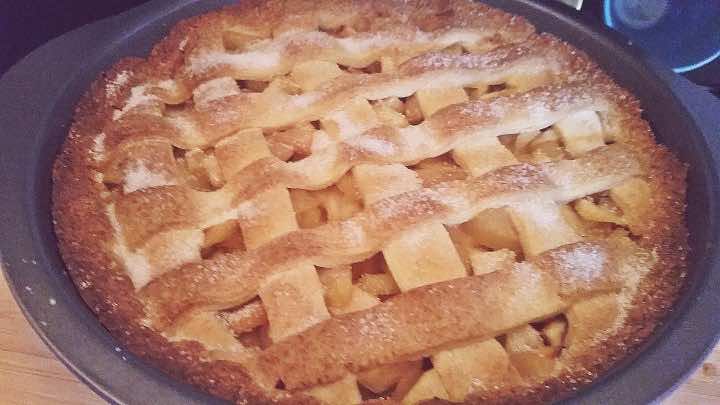 Aromatyczna szarlotka