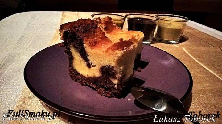 Przepyszny domowy sernik