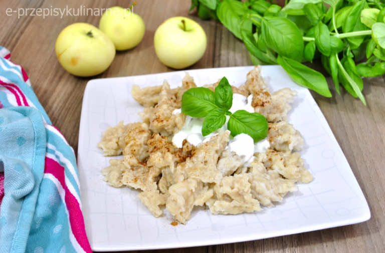 JABŁKOWO-BANANOWE KLUSKI KŁADZIONE