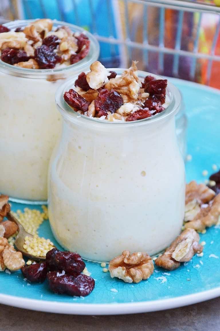 Budyń jaglany z owocami