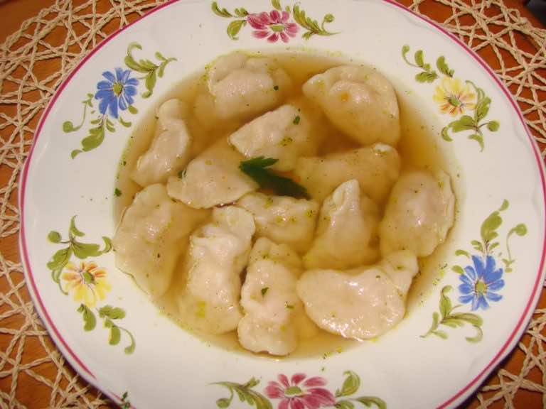 Prawdziwe pielmienie rosyjskie- rosyjskie pierogi