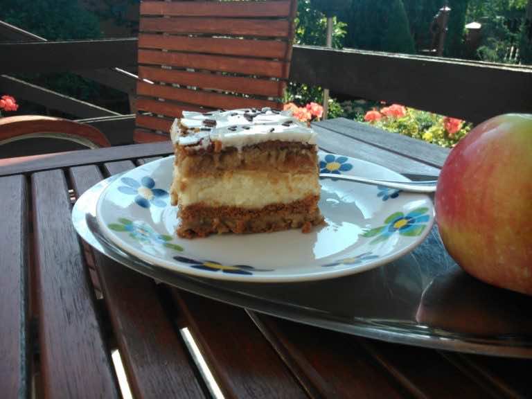 Stefanka bez pieczenia jabłkowo-kremowa