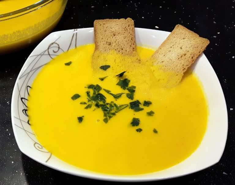 Krem marchewkowy z pomarańczą