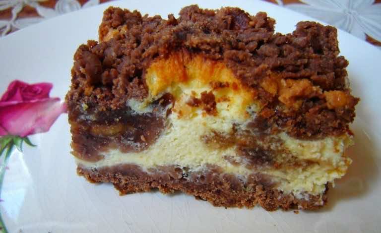 Sernik pod kakaową kruszonaką