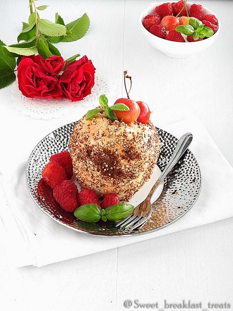 JABŁKO W CYNAMONOWYM CIEŚCIE DROŻDŻOWYM