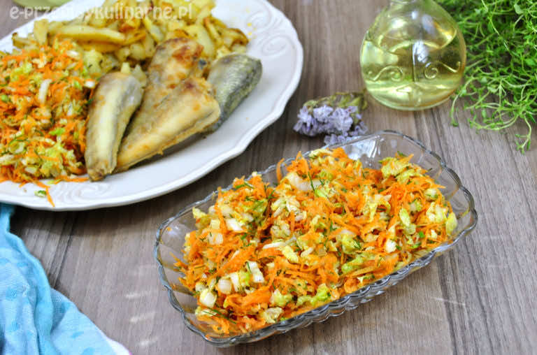 SURÓWKA Z KAPUSTY PEKIŃSKIEJ I MARCHEWKI