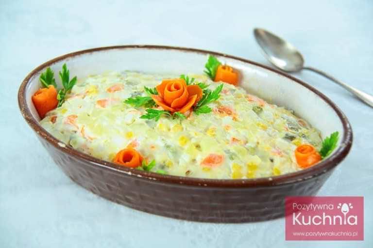 Sałatka jarzynowa – coś czego podczas świąt zabraknąć nie może. Zobacz najlepszy przepis!