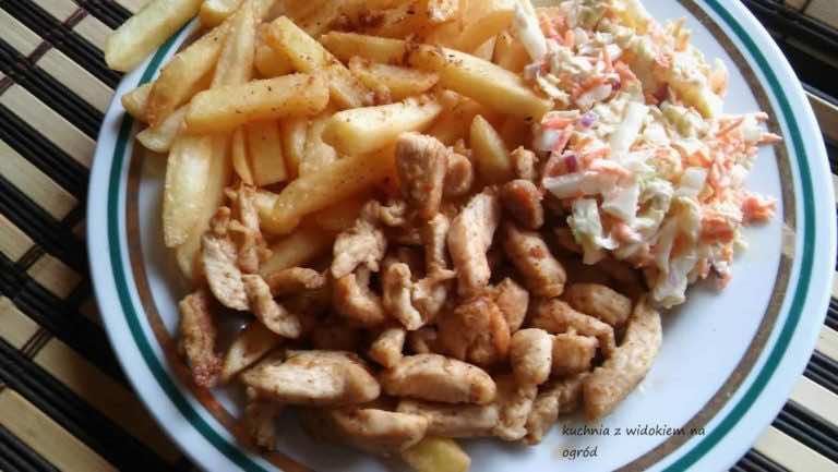 Gyros drobiowy, domowy z piersi kurczaka.