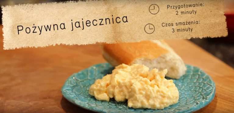 Pożywna jajecznica na kaca według przepisu Pascala Brodnickiego