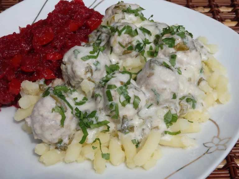 Pulpety w sosie szczawiowym