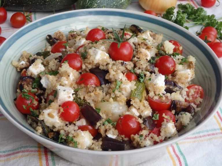 Sałatka z gillowanych warzyw z kuskusem