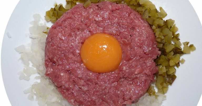 TATAR według przepisu MAGDY GESSLER. Doskonały przepis na tatara.