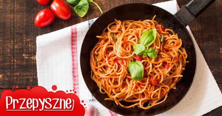 Przepis na proste spaghetti na obiad czyli makaron z sosem pomidorowym