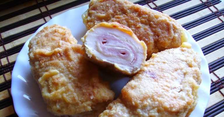 Roladki z piersi kurczaka z szynką i serem