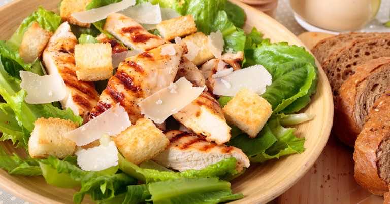 Grzanki czosnkowe do zupy, sałatki