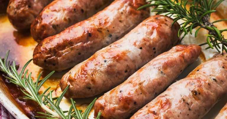 Przepis na białą kiełbasę w piwnej marynacie