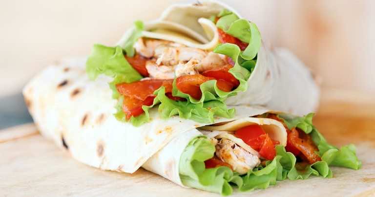 Fit tortilla z kurczakiem