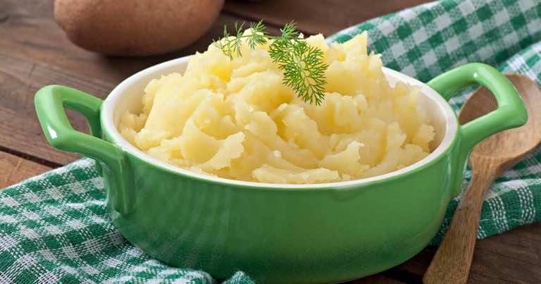 Przepis na dietetyczne tłuczone ziemniaki – ten sposób Was zaskoczy!