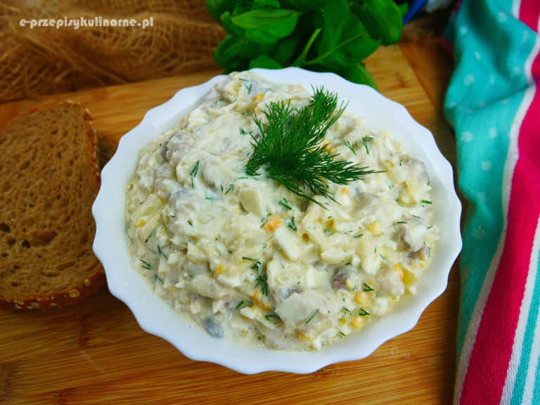 Pasta kanapkowa ze śledziem – pyszny dodatek do pieczywa