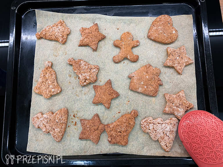 Przepis na Domowe Pierniczki Świąteczne