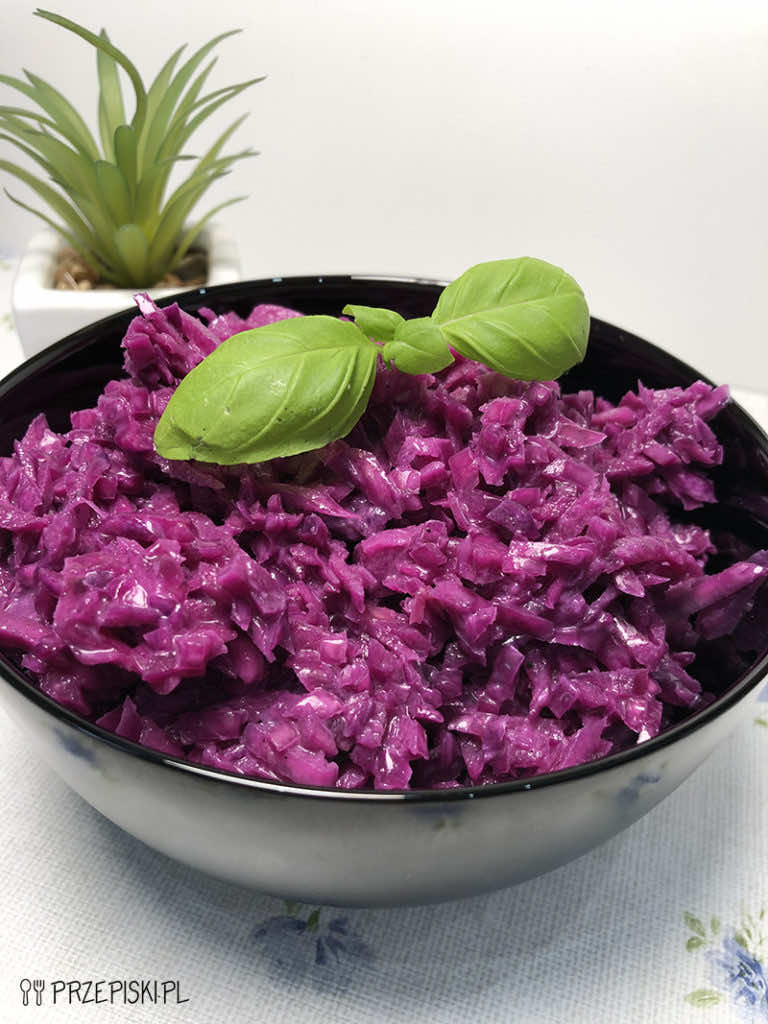 Surówka z czerwonej kapusty