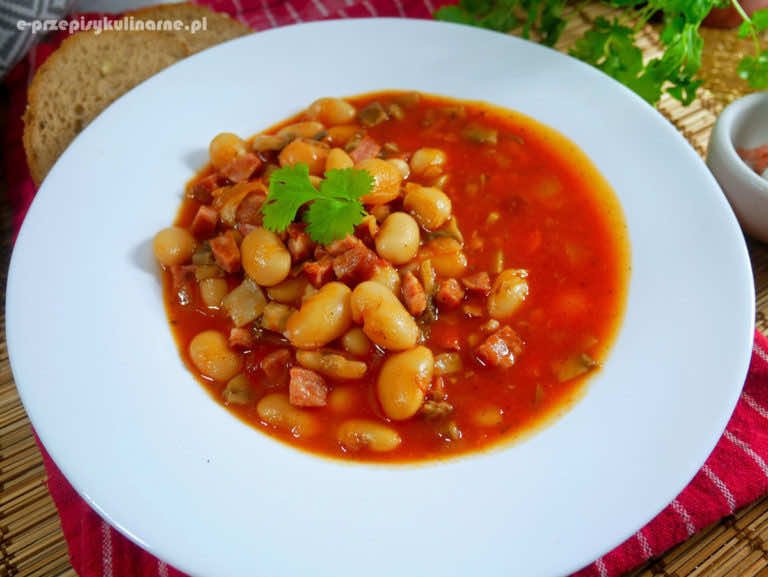 Fasolka po bretońsku z pieczarkami – odchudzony przepis