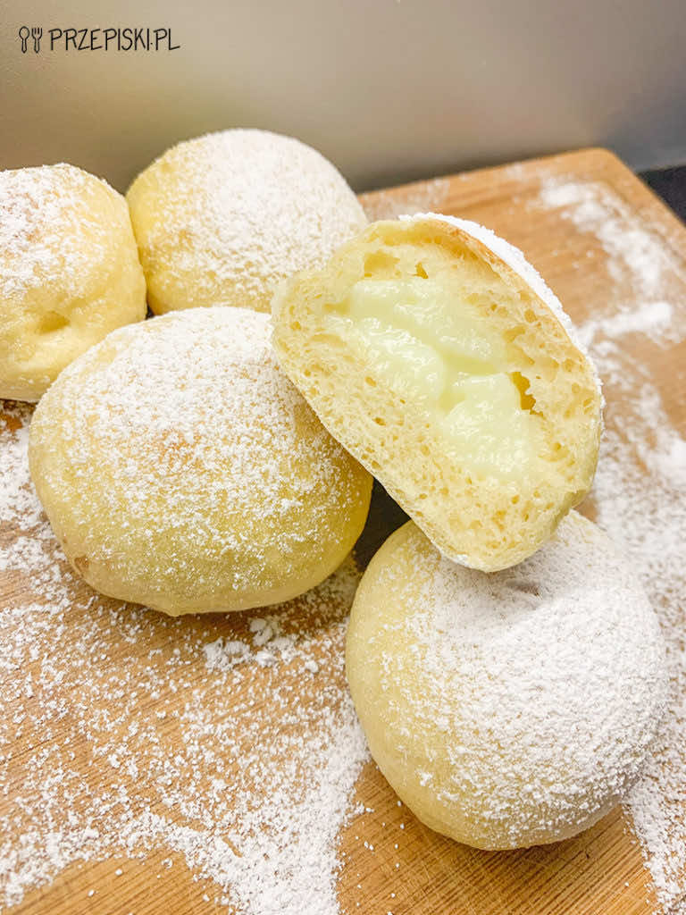 Pieczone Pączki z Budyniem