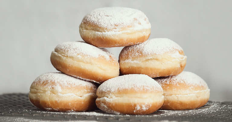 Przepis na pączki z czekoladą na tłusty czwartek