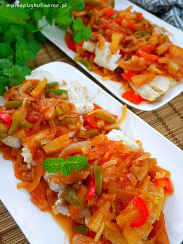 Ryba z ananasem – pyszna przekąska na imprezę lub kolację