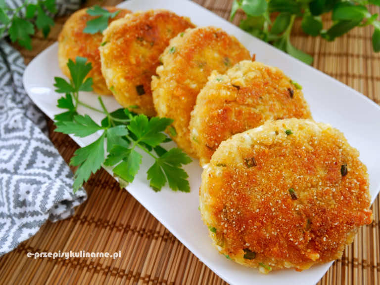 Kotlety jajeczne ze szczypiorkiem – szybki przepis na bezmięsny obiad