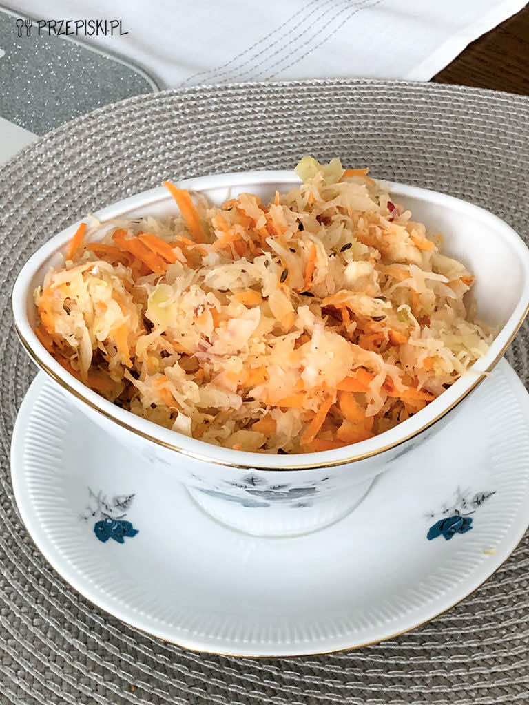 Surówka z Kiszonej Kapusty