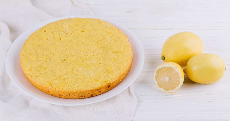 W jakiej temperaturze piec biszkopt?