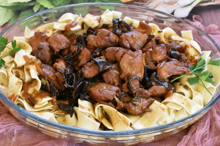 Udka z kurczaka z Tagliatelle