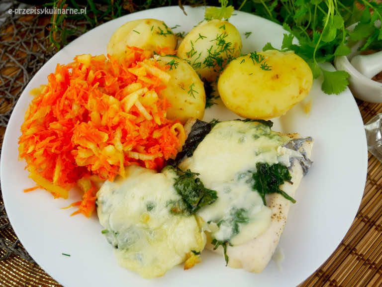 Ryba pieczona ze szpinakiem i mozzarellą