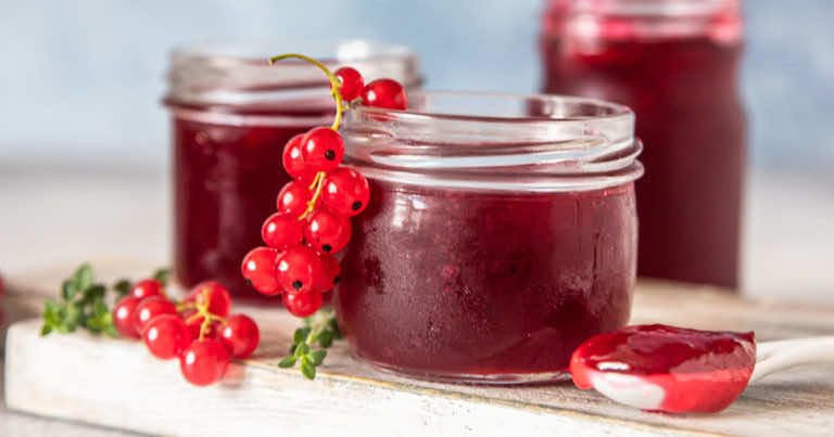 Domowa konfitura z czerwonej porzeczki