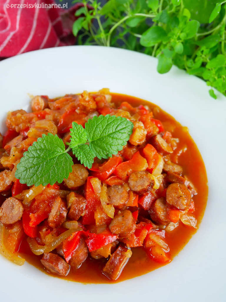 Prawdziwie węgierskie leczo bez cukinii – proste danie z 4 składników