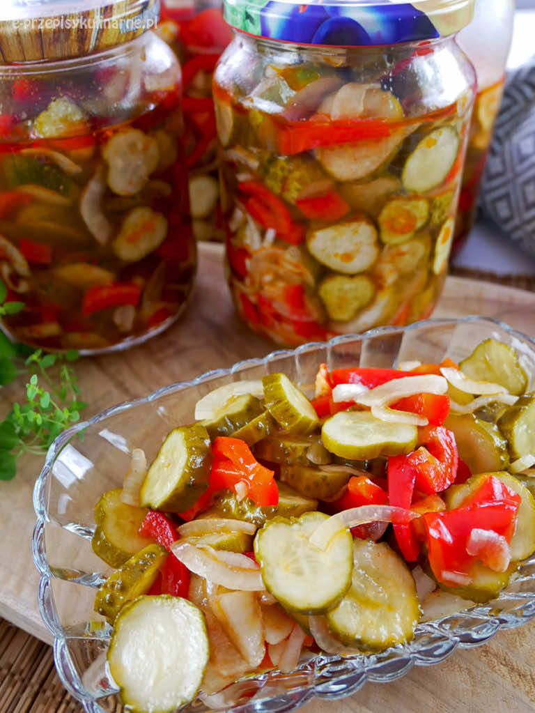 Sałatka wójtowej z ogórków – ogórki na zimę do słoików