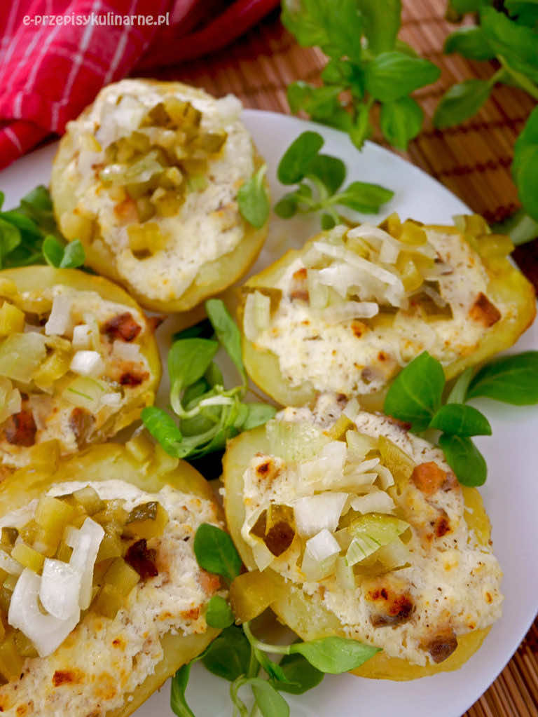 Ziemniaki faszerowane śledziem – pyszny pomysł na obiad