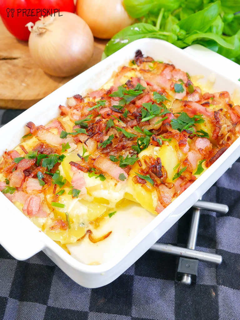 Zapiekanka obiadowa z boczkiem