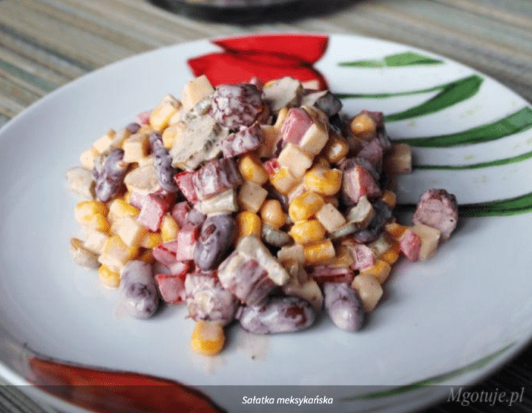 Sałatka meksykańska z kabanosem