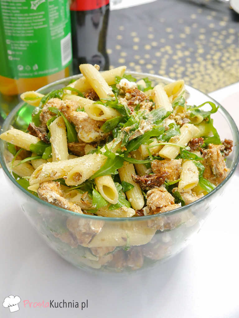 Sałatka z kurczakiem i rukolą