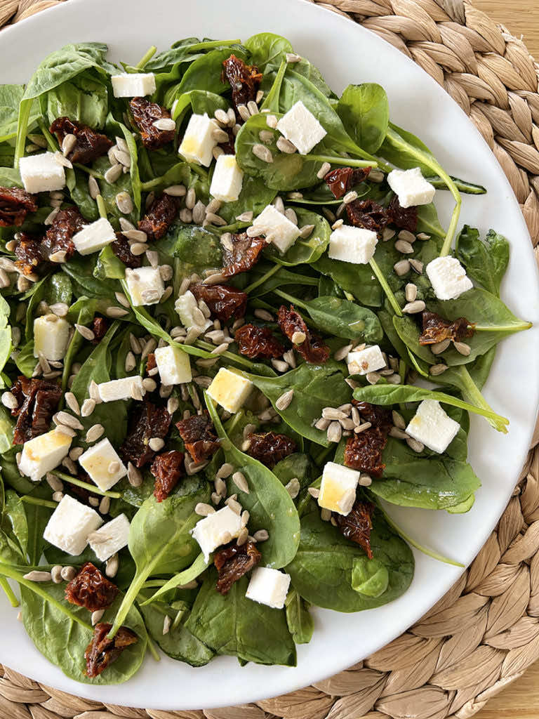 Sałatka ze szpinakiem