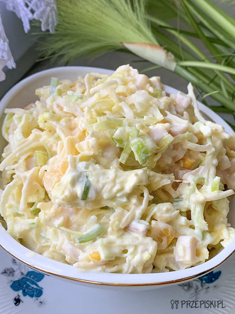 Sałatka z porem i jajkiem