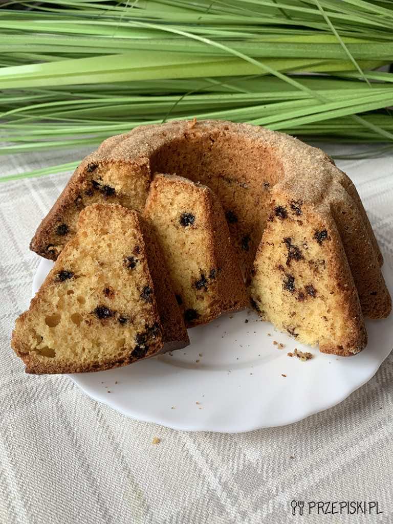 Wielkanocna babka z czekoladą